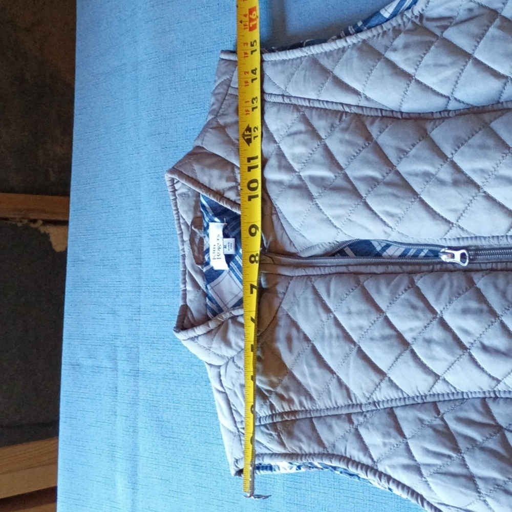 Kim Rogers Grey Quilted Sleeveless Vest - Picture 6 of 8